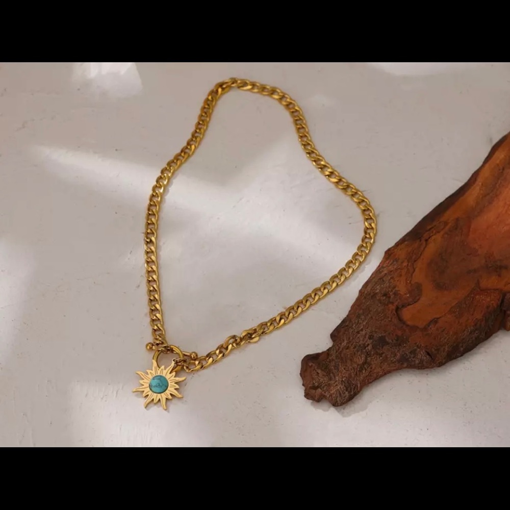 Exquisite Pendant Necklace Stainless Steel Golden 18 K Chain Choker